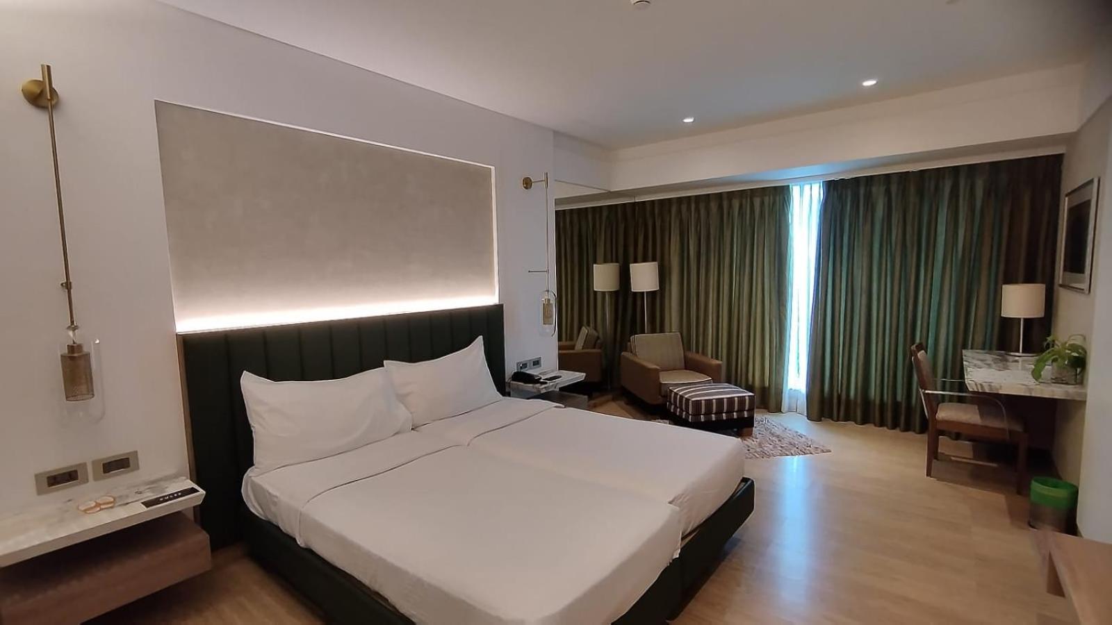Mirage Hotel, International Airport Hotel Mumbai