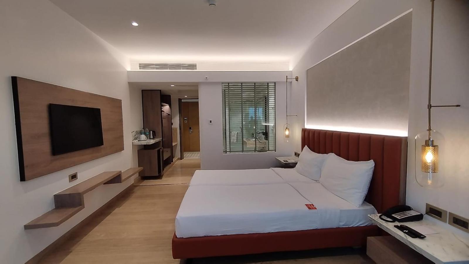 Hotel Mirage Hotel, International Airport